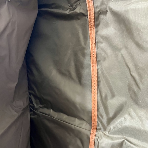 EUC Tommy Bahama Hanging Garment bag, Tapestry Palm Tree design w leather trim - Picture 6 of 9